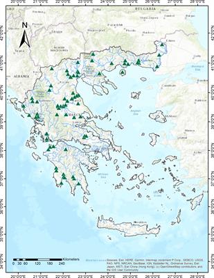 Beyond taxonomic diversity patterns – investigating how α and β components of macrophyte functional diversity respond to environmental gradients in lotic ecosystems of Greece